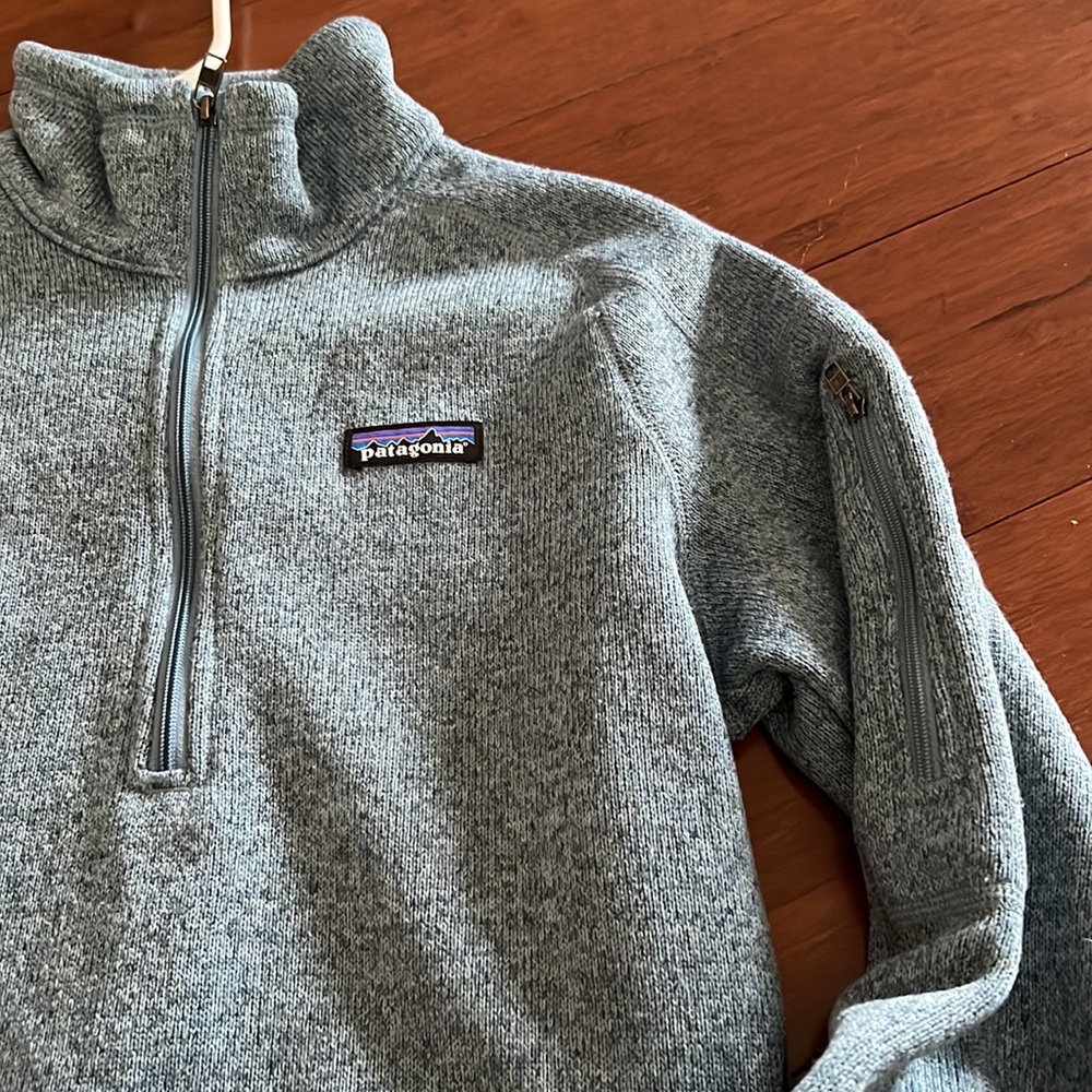 Patagonia quarter zip blue